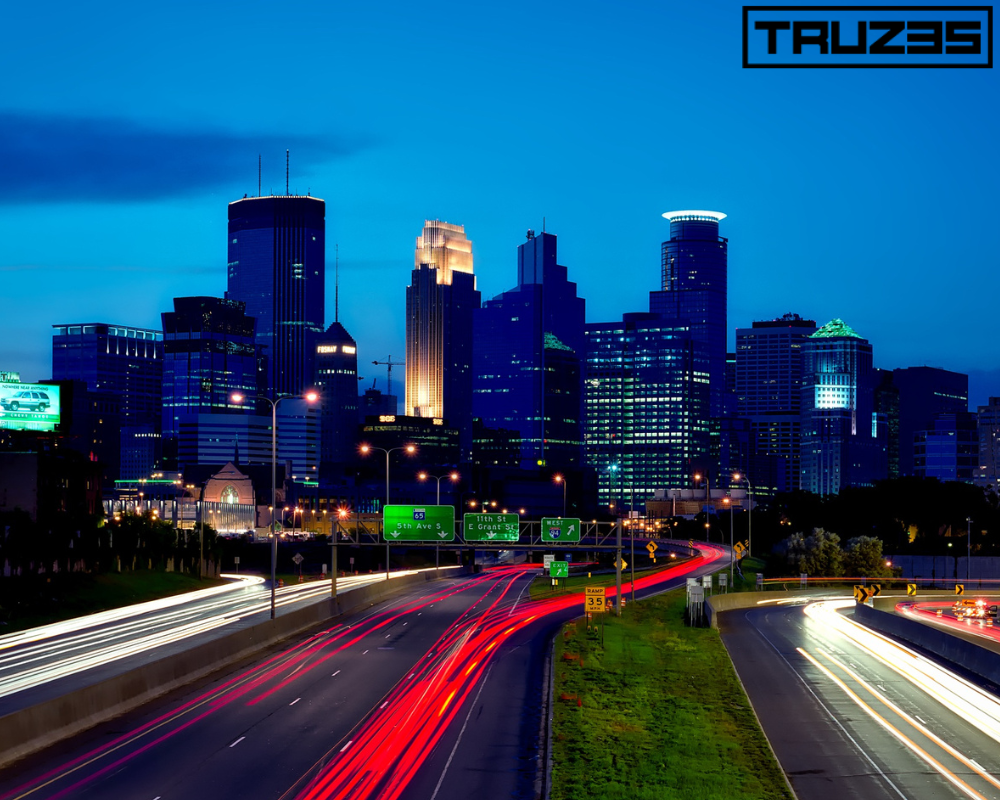 Dia e noite em Minneapolis